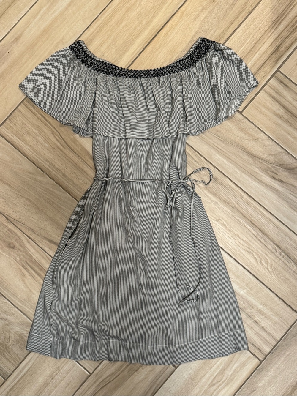 LOFT One-Shoulder Ruffle Dress in Gray